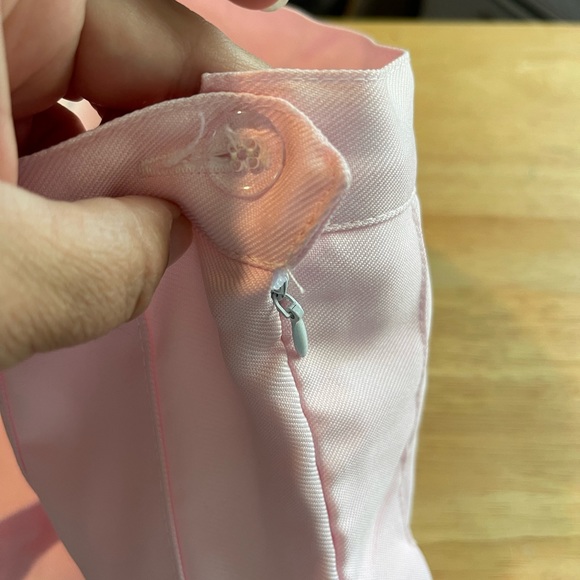 Brand new pink pleated skort. Size Large - Picture 4 of 5